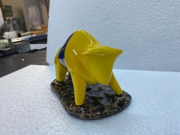 Fütüristik Tasarım Boğa Fiğürü