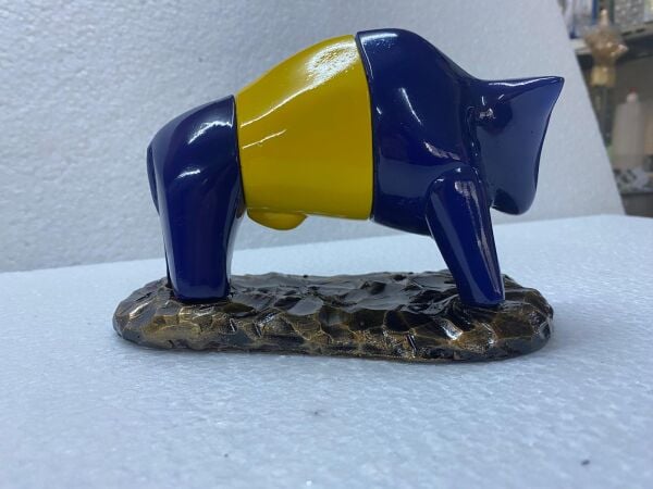 Fütüristik Tasarım Boğa Fiğürü 2