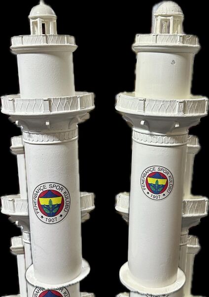 Fenerbahçe fener heykeli